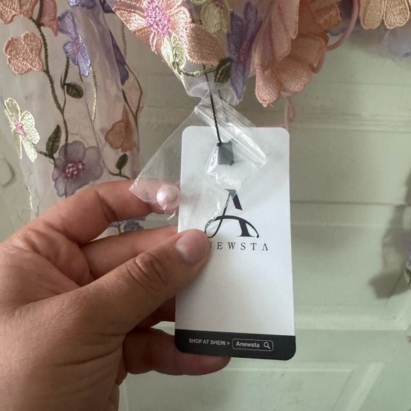 Floral Embroidered Sheer Top - Picture 3 of 4